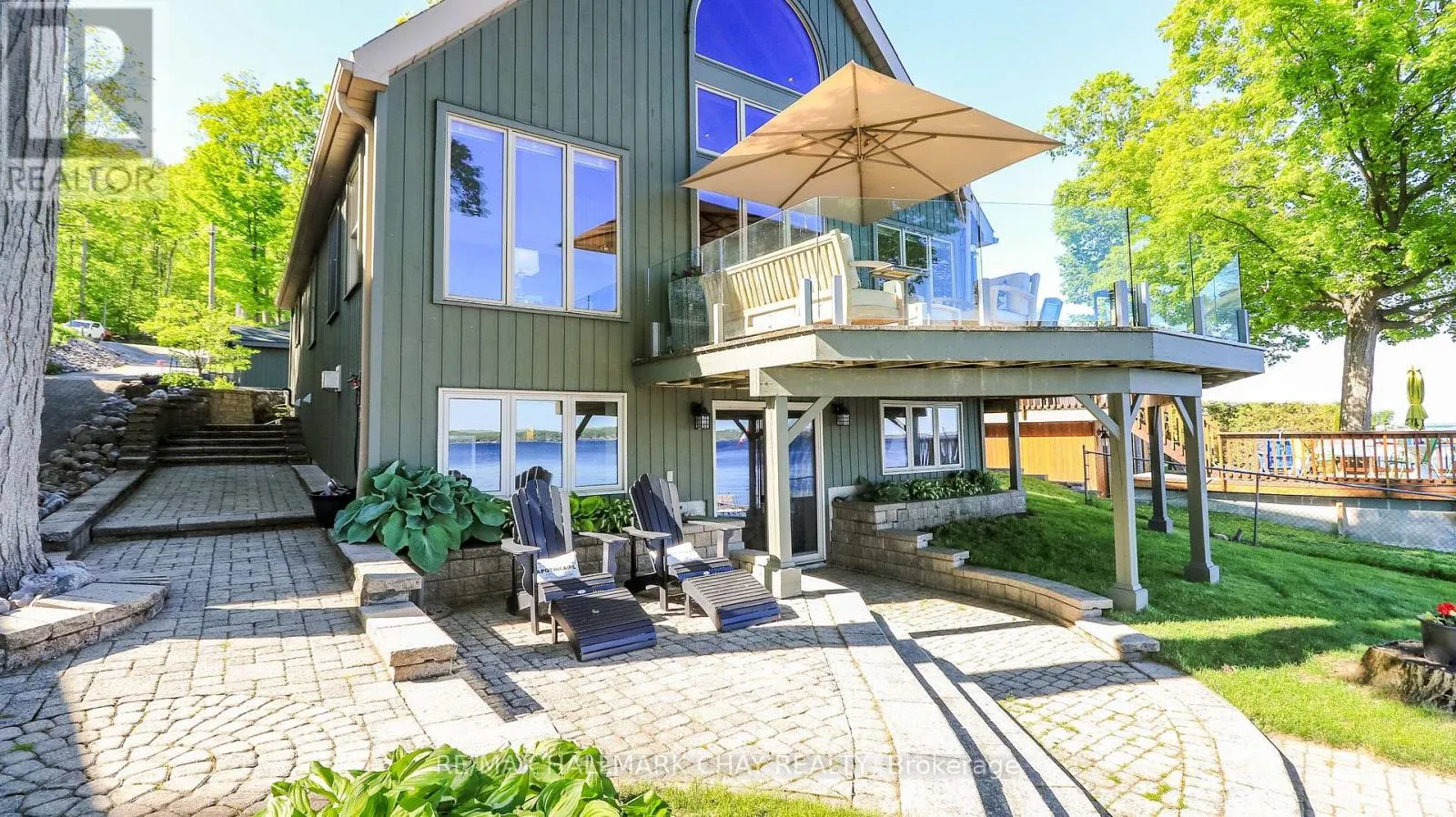 431 Mundys Bay Road — post and beam home on the shore of Georgian Bay